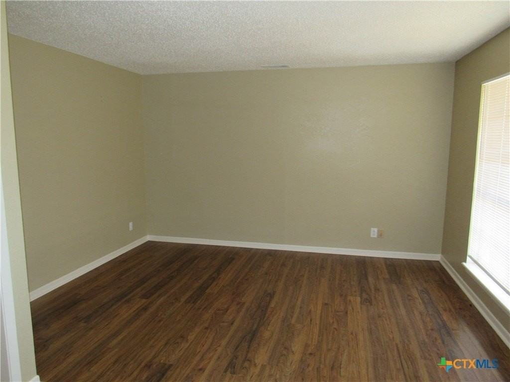 1603 S 2nd St - Photo 4 of 34