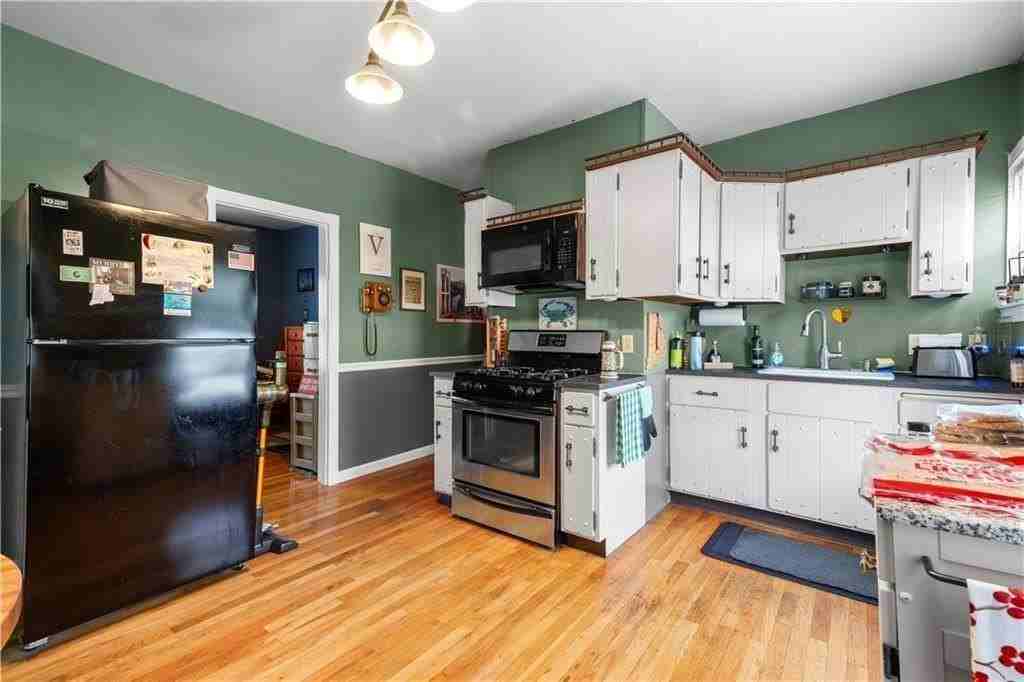 54 Harris St Unit 2 #2 - Photo 5 of 14