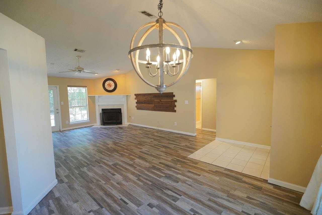 3108 Mccord Blvd - Photo 7 of 34