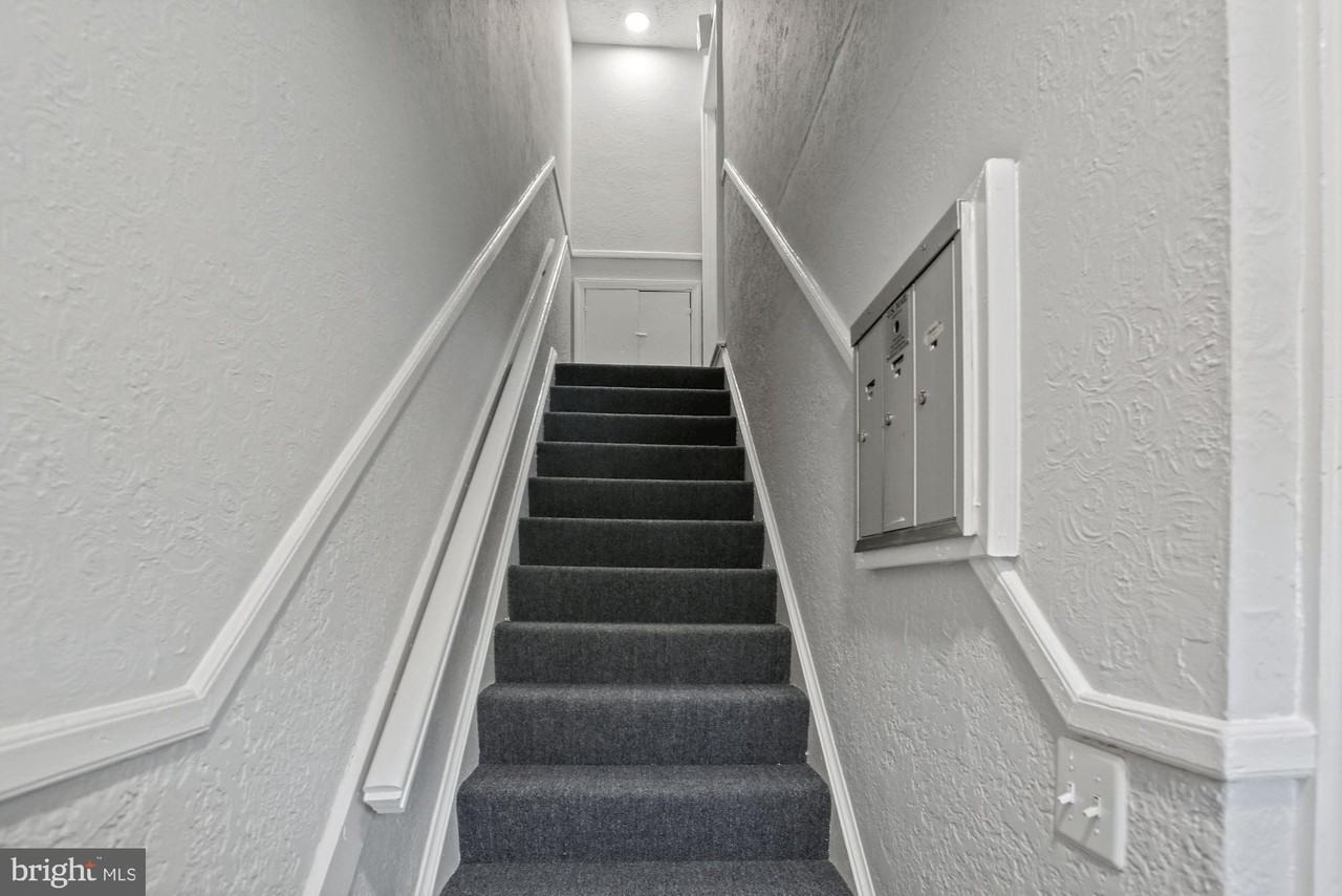 1618 18th St Se Apt 1 #1 - Photo 3 of 21