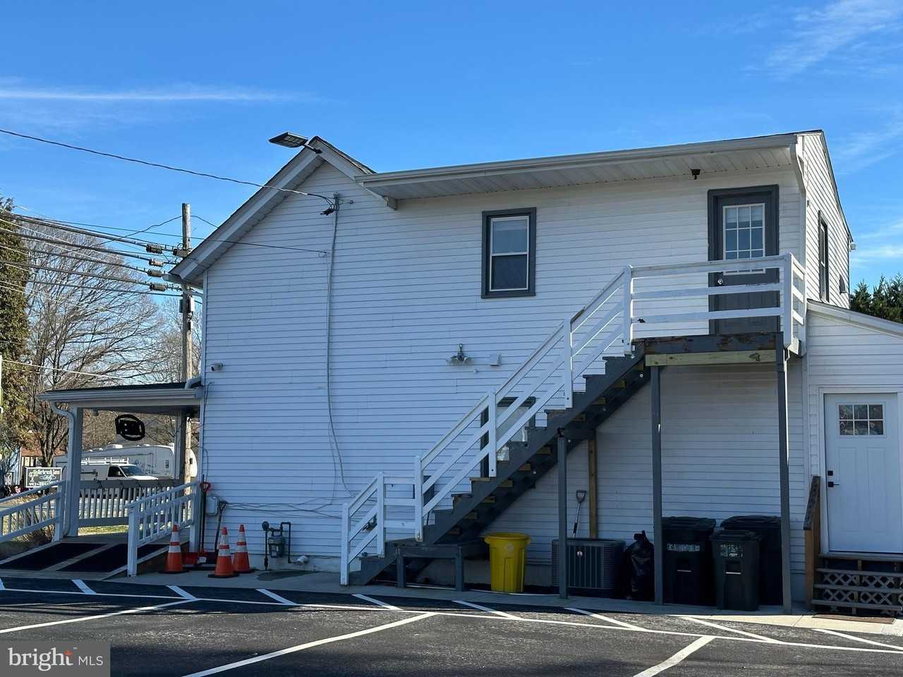 4505 Mountain Rd - Photo 2 of 9