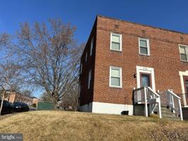 featured image of 1728 Redwood Ave