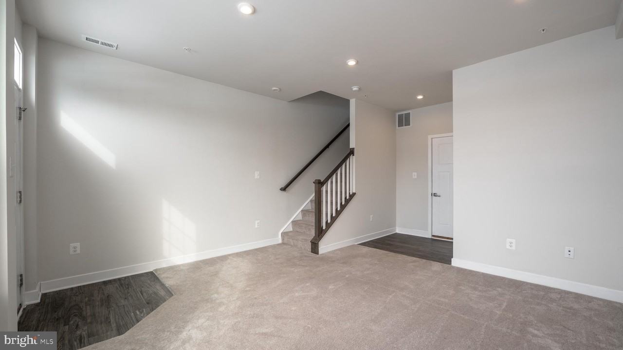 6404 Wild Plum Dr - Photo 3 of 20