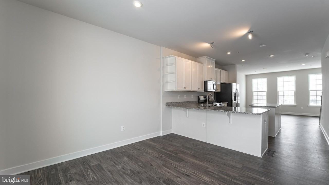 6404 Wild Plum Dr - Photo 4 of 20