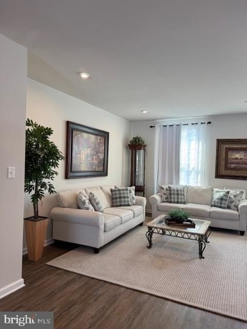 142 Freedom Way - Photo 4 of 18