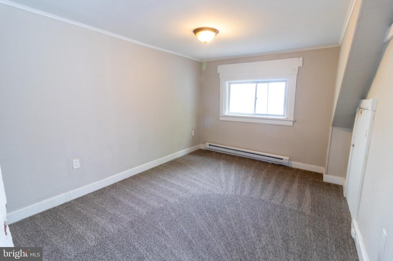 111 Jefferson Ave - Photo 6 of 6