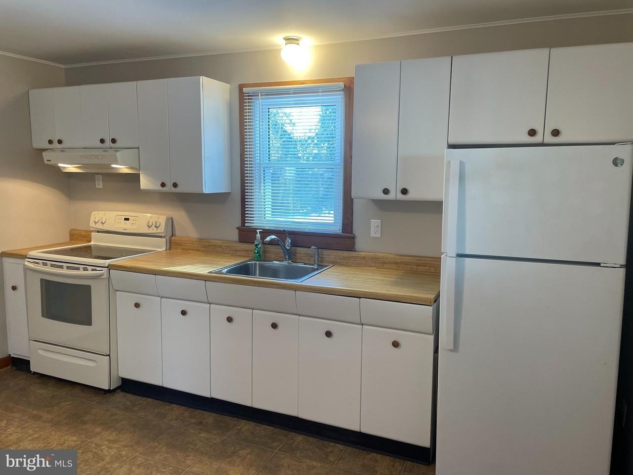 5017 Mauretania Ave - Photo 6 of 28