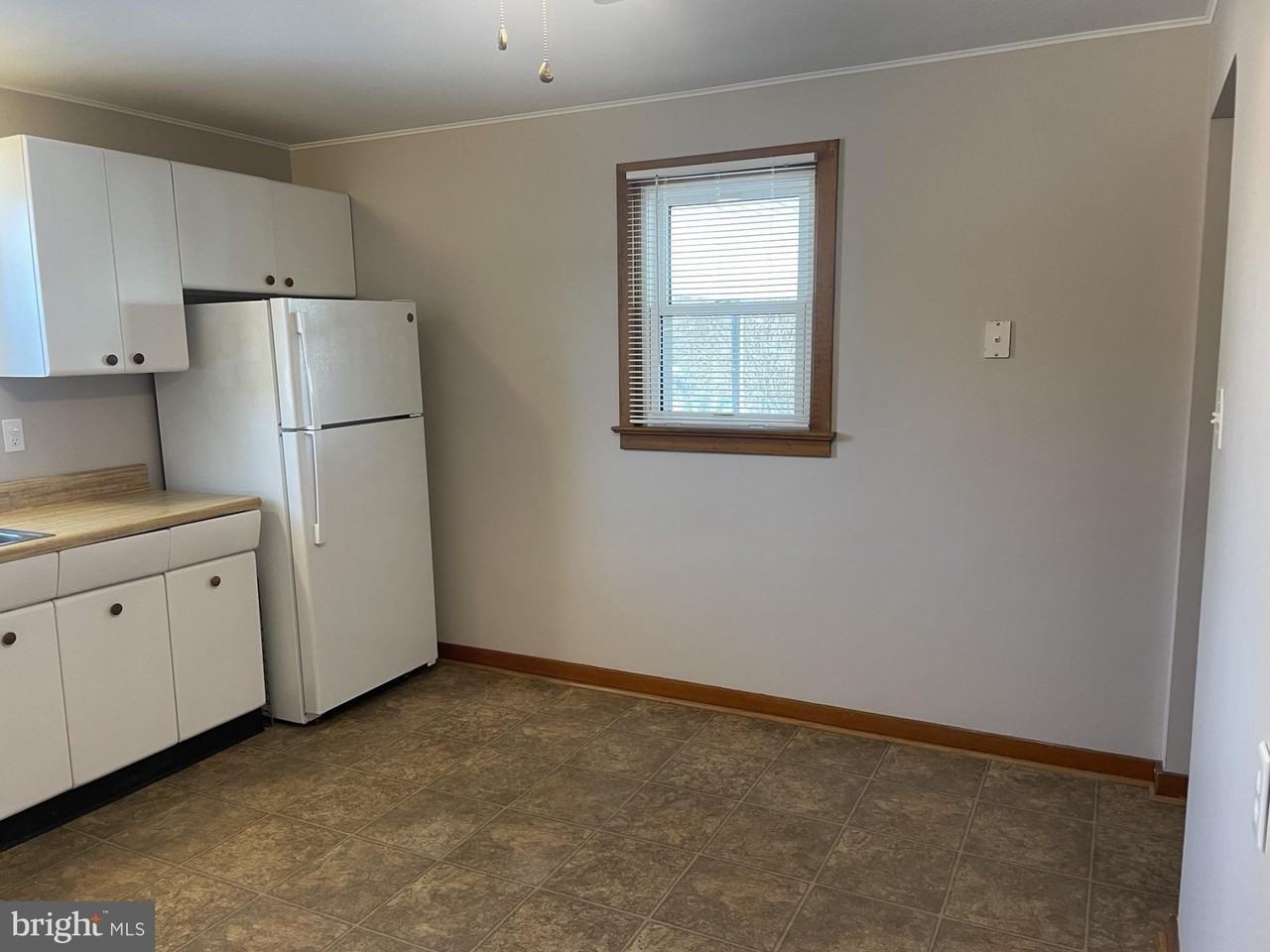 5017 Mauretania Ave - Photo 7 of 28