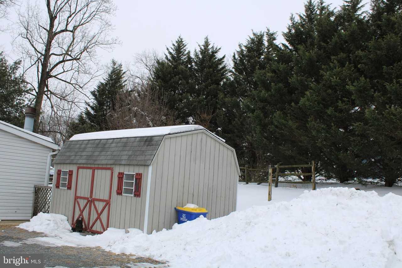 1131 Elwood St - Photo 4 of 16