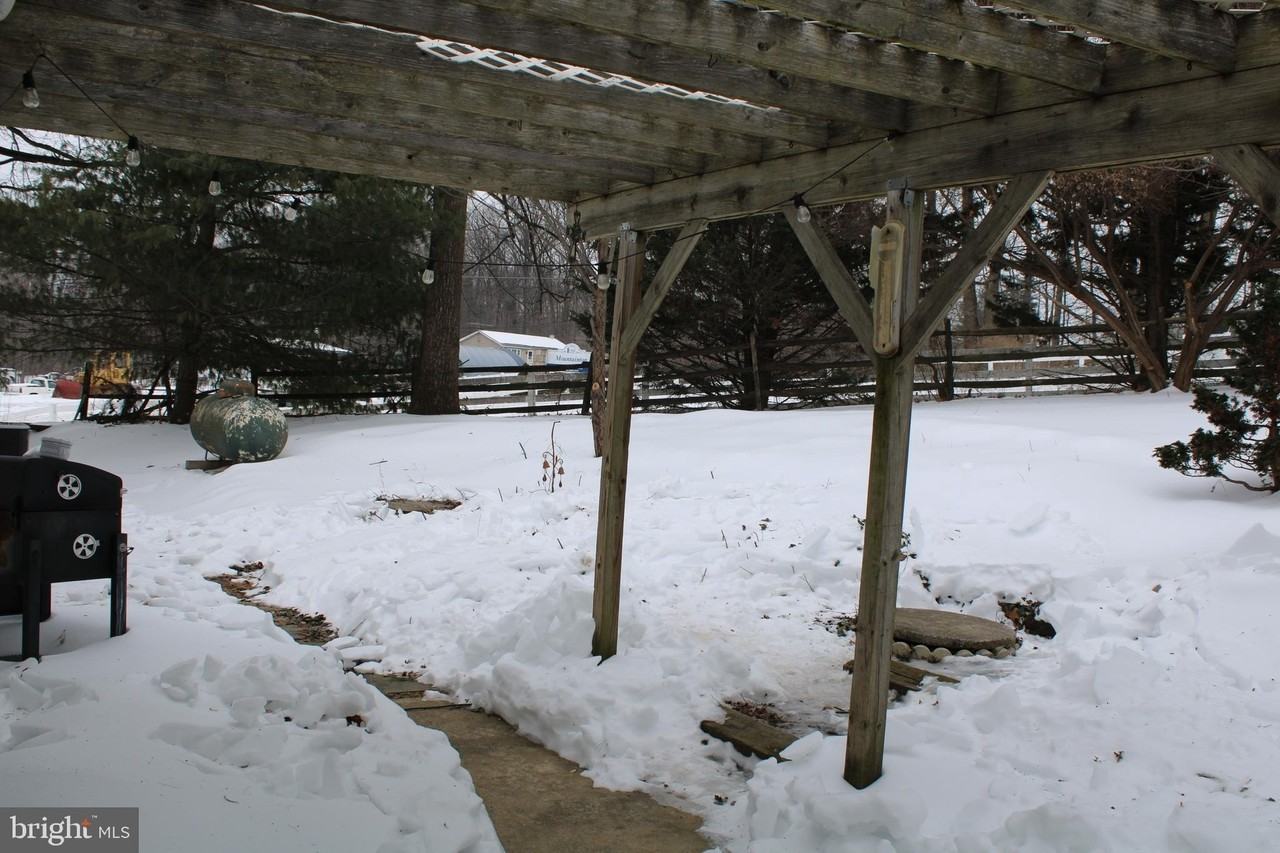 1131 Elwood St - Photo 5 of 16