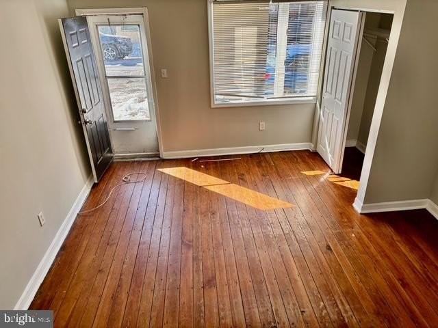 2445 E Huntingdon St - Photo 2 of 21