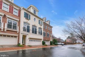 featured image of 1631 Colonial Hills Dr