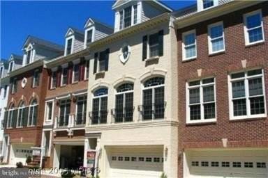 1631 Colonial Hills Dr - Photo 3 of 50