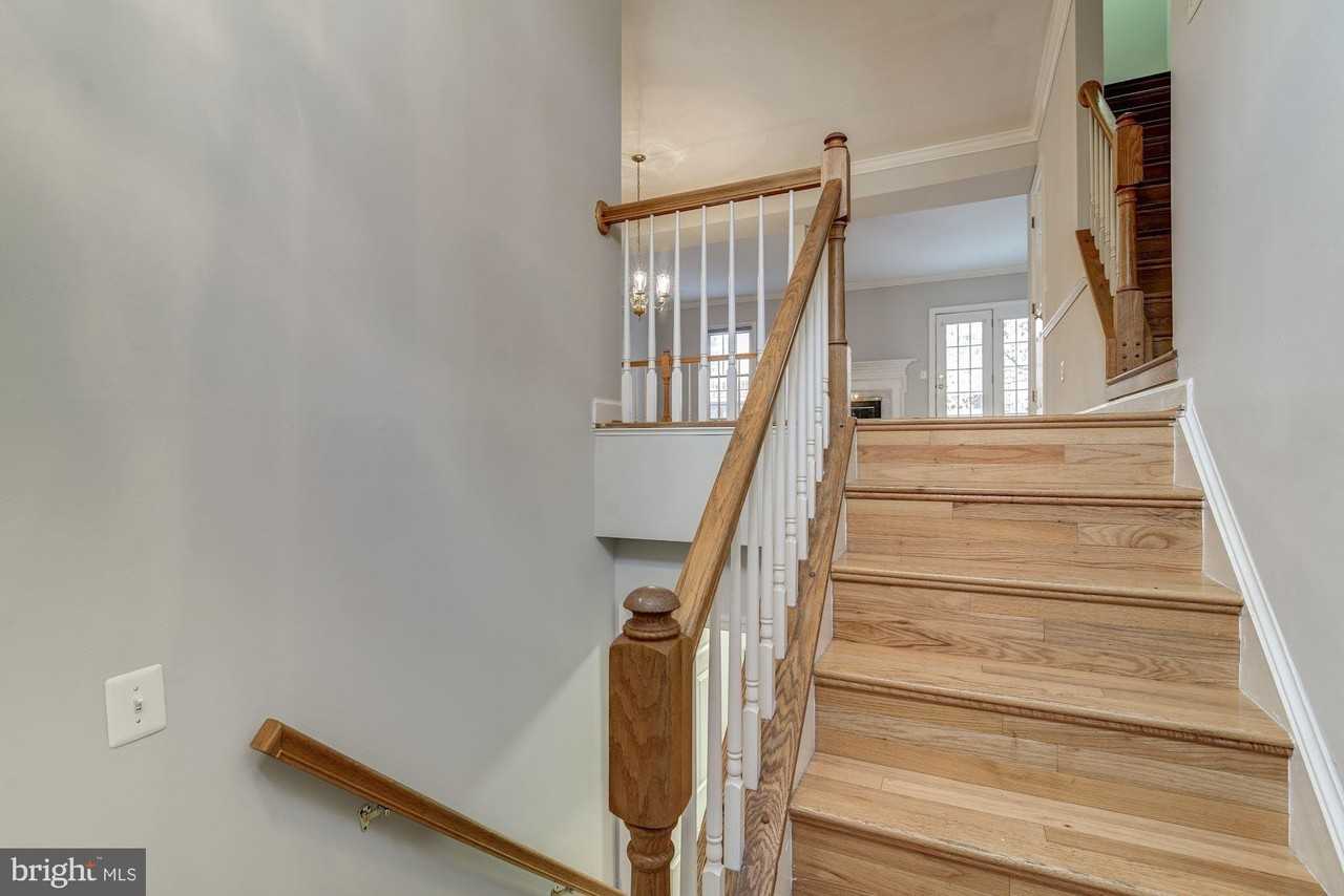 2106 Patty Ln - Photo 6 of 50