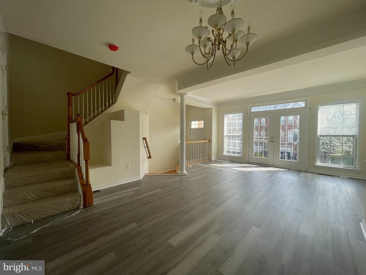 41851 Cinnabar Sq - Photo 4 of 50