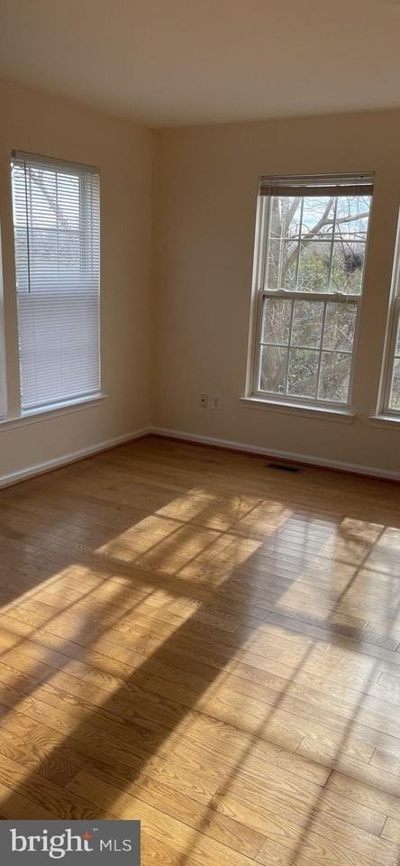 44253 Litchfield Ter - Photo 6 of 23