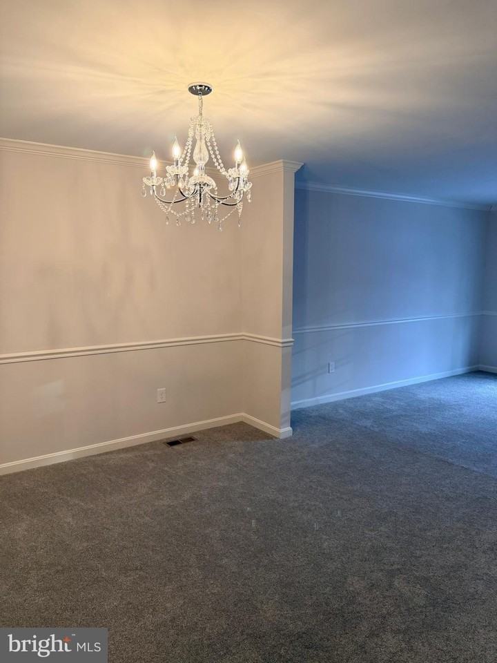 4210 Devonwood Way - Photo 4 of 13