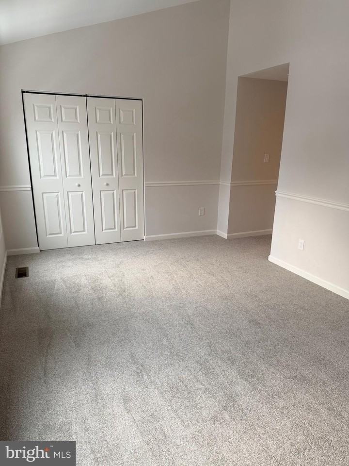 4210 Devonwood Way - Photo 7 of 13