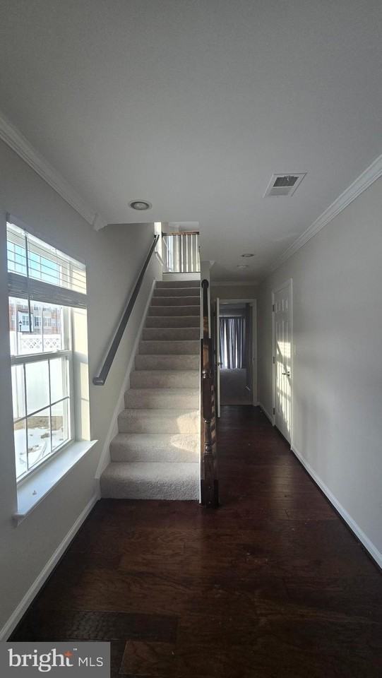 601 Birds Nest Way - Photo 3 of 28