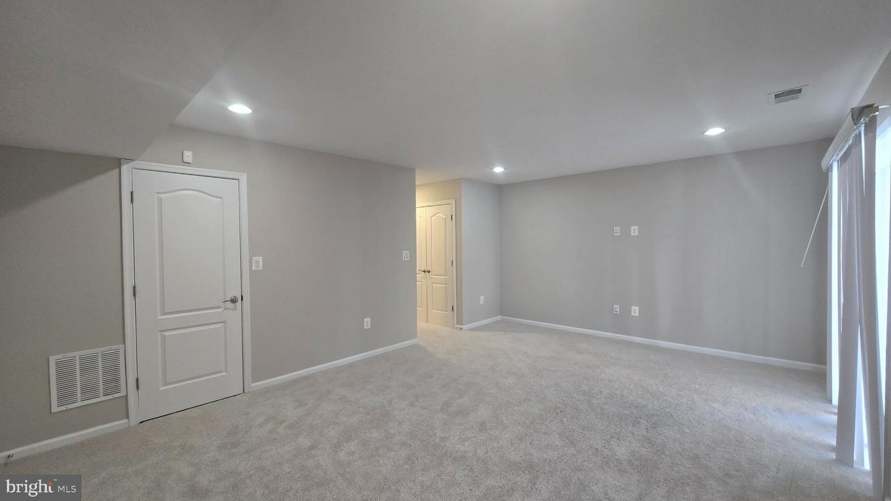 601 Birds Nest Way - Photo 6 of 28