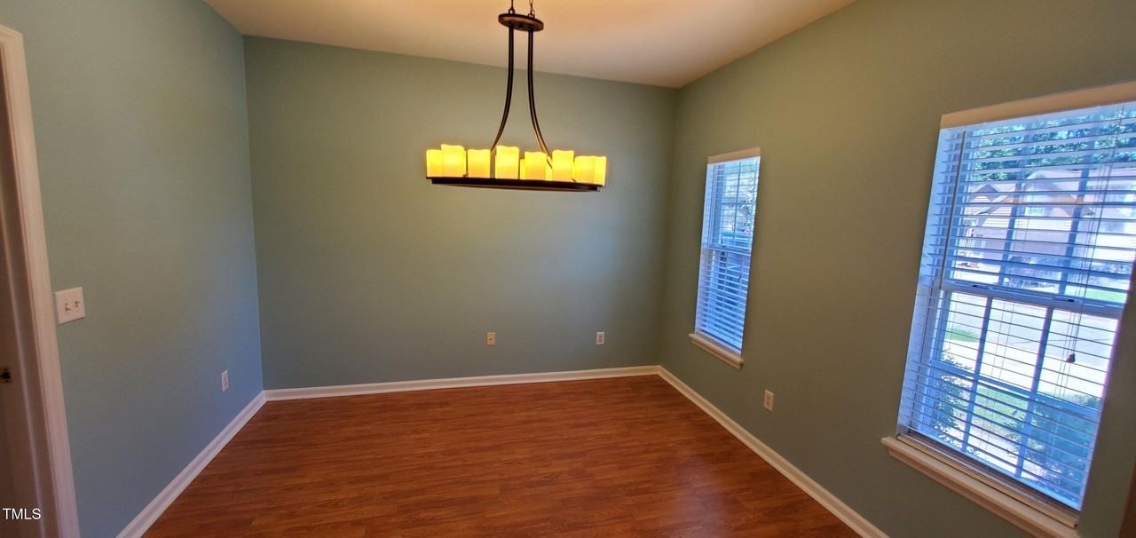 104 Wellspring Dr - Photo 3 of 10