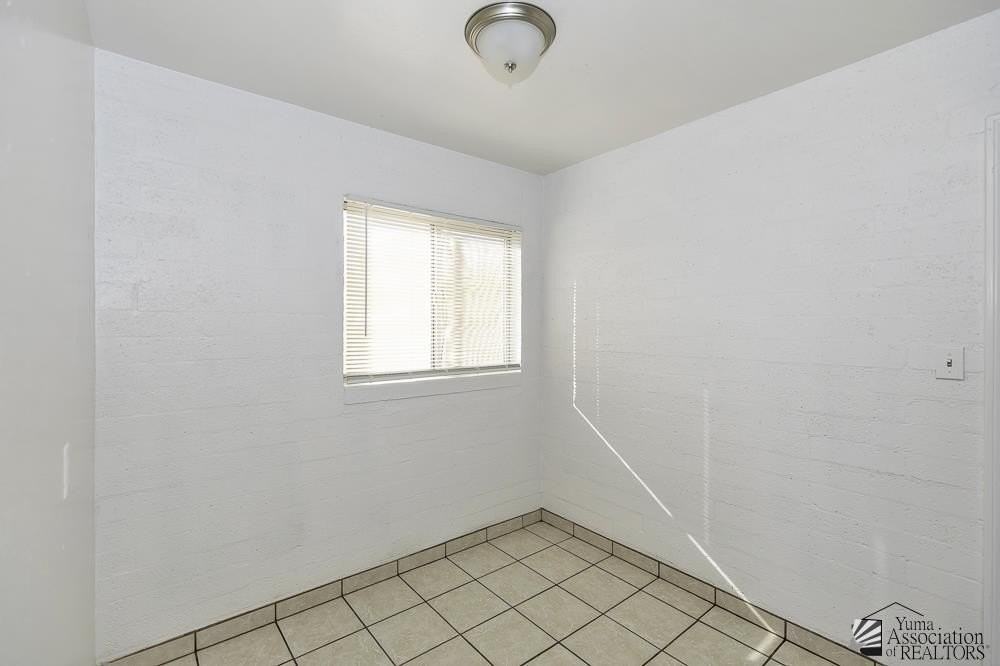 290 S 17th Ave - Photo 6 of 13