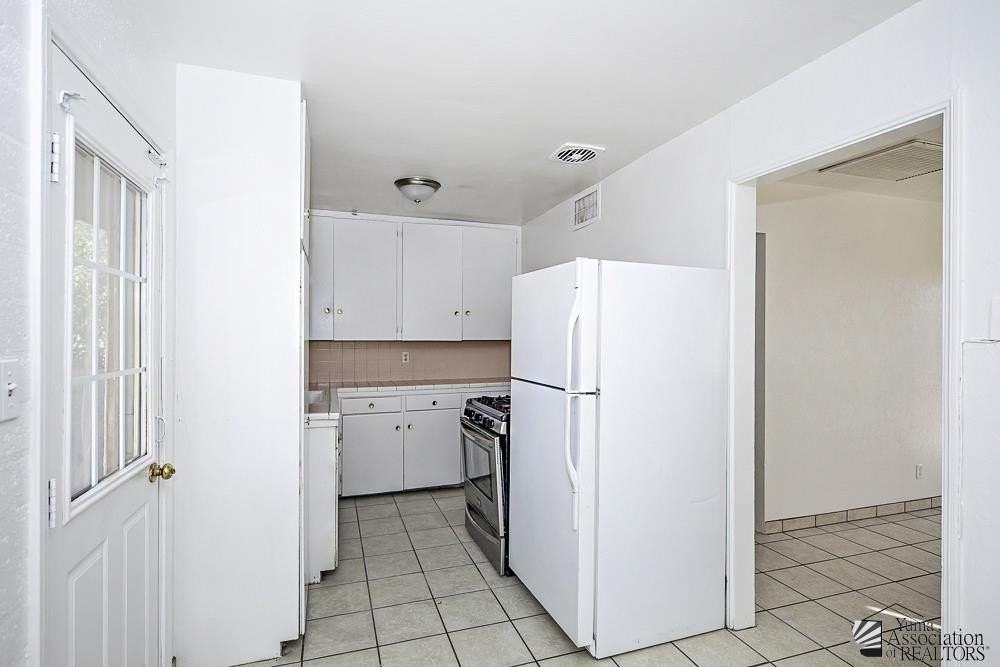 290 S 17th Ave - Photo 7 of 13