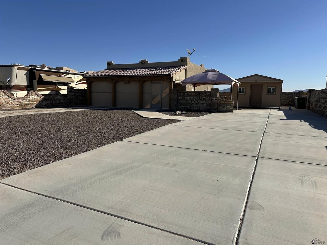 3613 S Salida Del Sol Ave - Photo 2 of 33