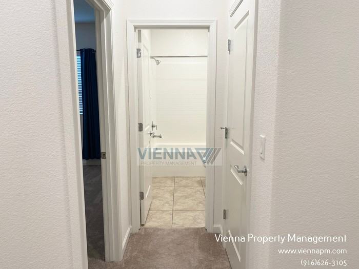 9184 Osterville Dr - Photo 5 of 31