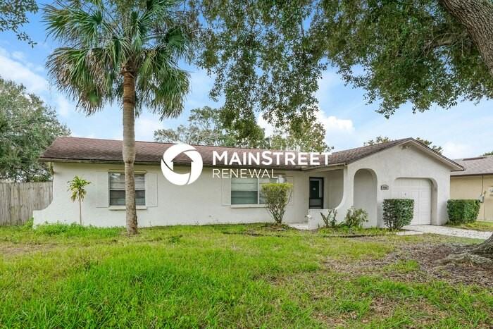 2208 Spring Cir - Photo 2 of 16