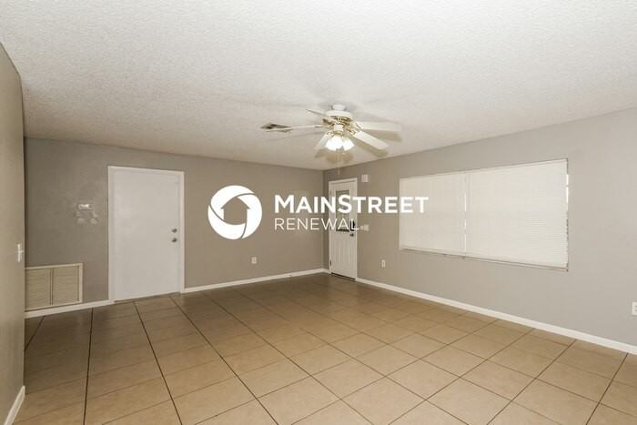 2208 Spring Cir - Photo 4 of 16