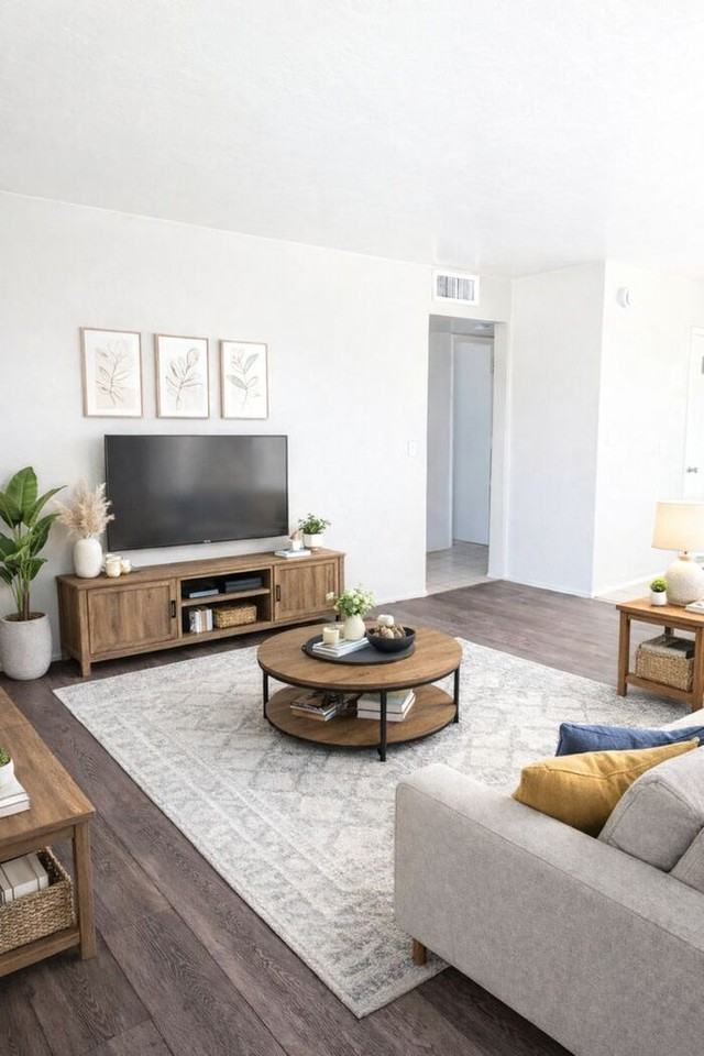 1550 N Craycroft Rd - Photo 2 of 21