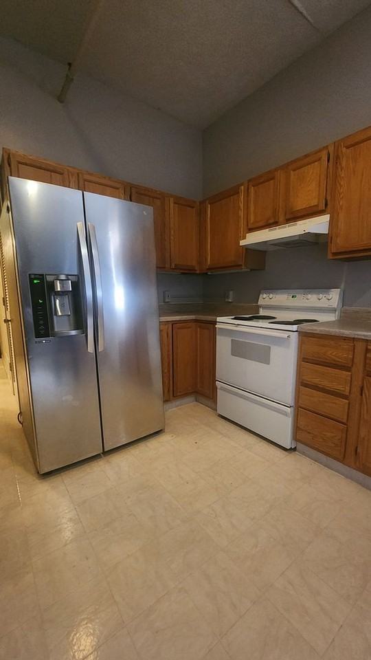 1211 Howard St #302 - Photo 4 of 12