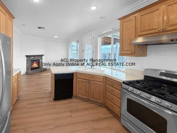 19799 Kennedy Park Pl - Photo 5 of 26