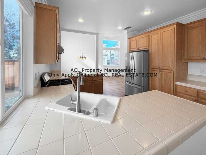 19799 Kennedy Park Pl - Photo 7 of 26