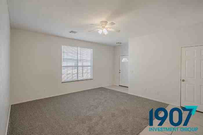 1509 Tahoe Ln - Photo 6 of 25