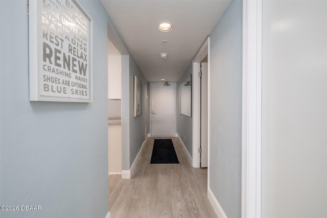 2545 S Atlantic Ave Apt 604 #604 - Photo 4 of 50