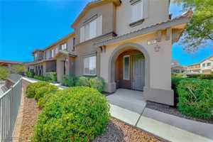 featured image of 1571 Plaza Centre Dr #101