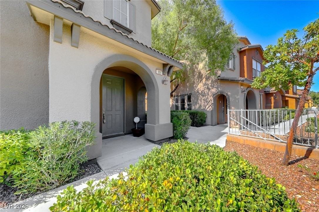 1571 Plaza Centre Dr #101 - Photo 2 of 22