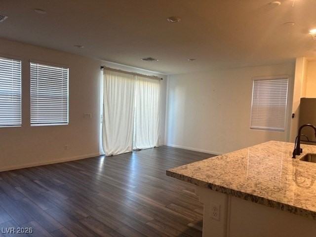 7254 Copper Grove Ave - Photo 4 of 27