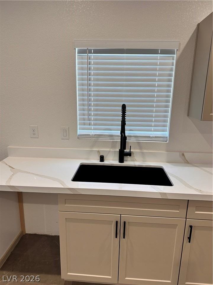 2570 Bonano Ct - Photo 5 of 6