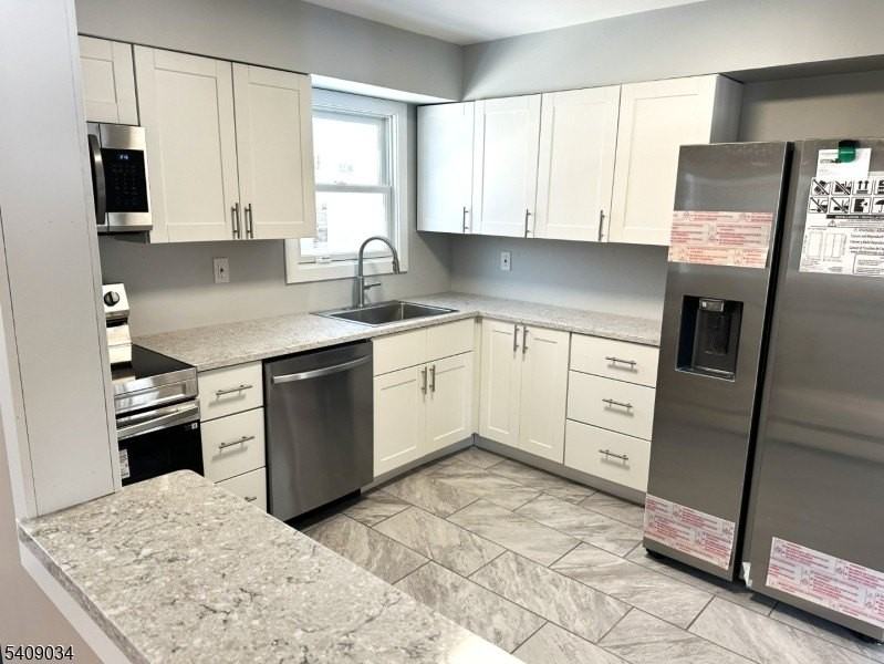 28 Beardslee Hill Dr - Photo 4 of 31