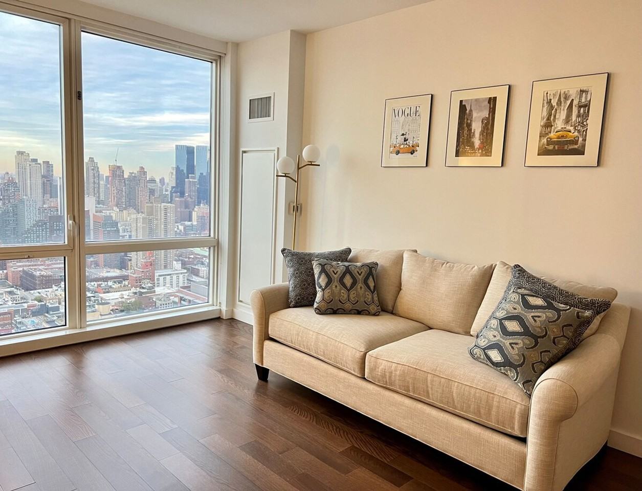 605 W 42nd St #1461699P - Photo 2 of 12