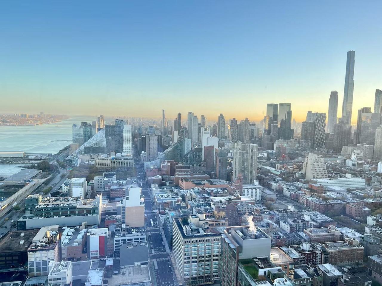 605 W 42nd St #1461699P - Photo 4 of 12