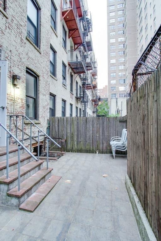 E 18th St #988 - Photo 7 of 9