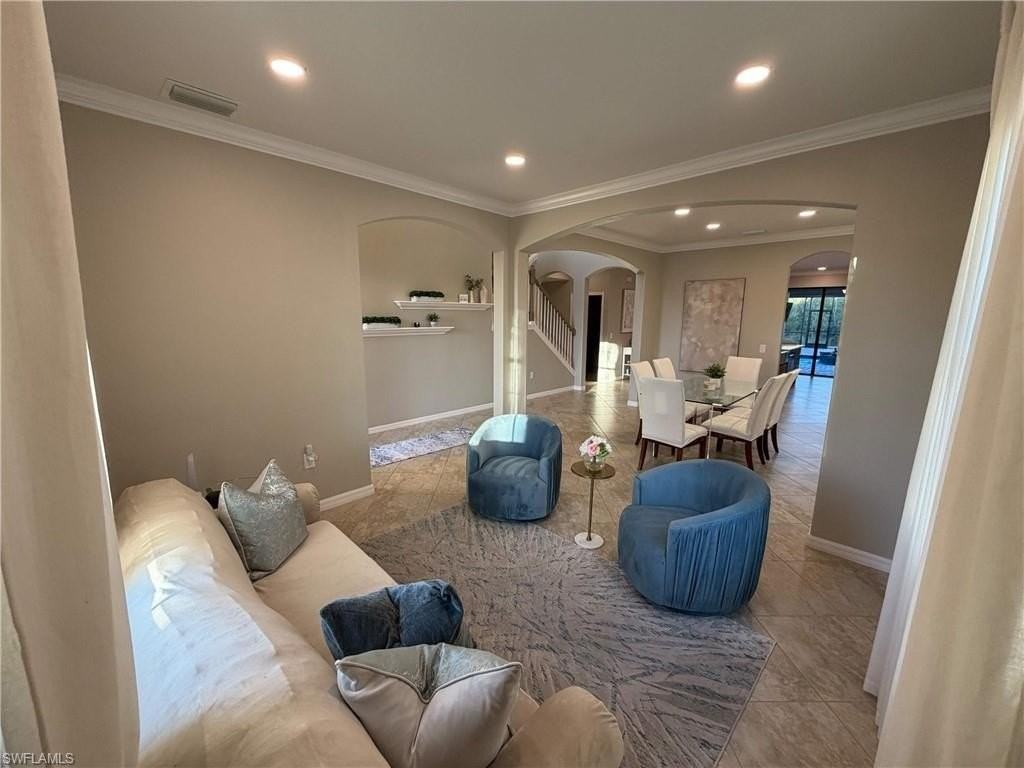 1588 Vizcaya Ln - Photo 4 of 43