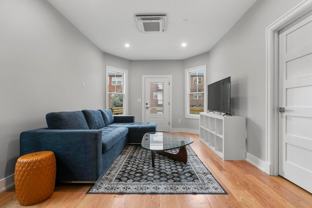 10 Annapolis St - Photo 1 of 1