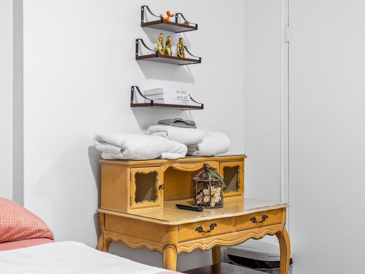 50 Stuart St #1366780P - Photo 3 of 16