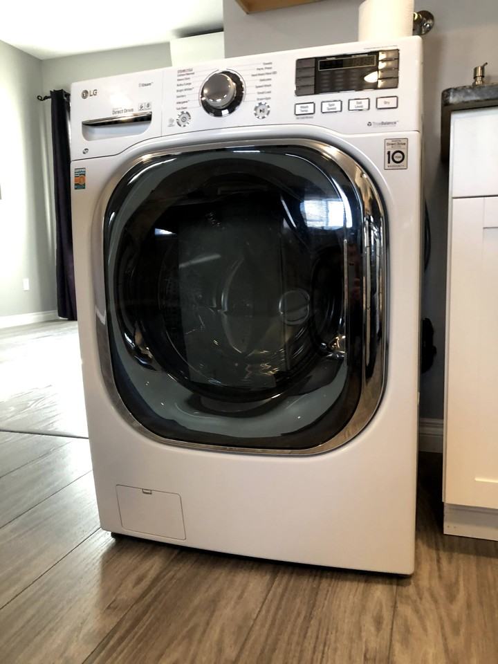 135 Hanna Street West - Photo 4 of 19