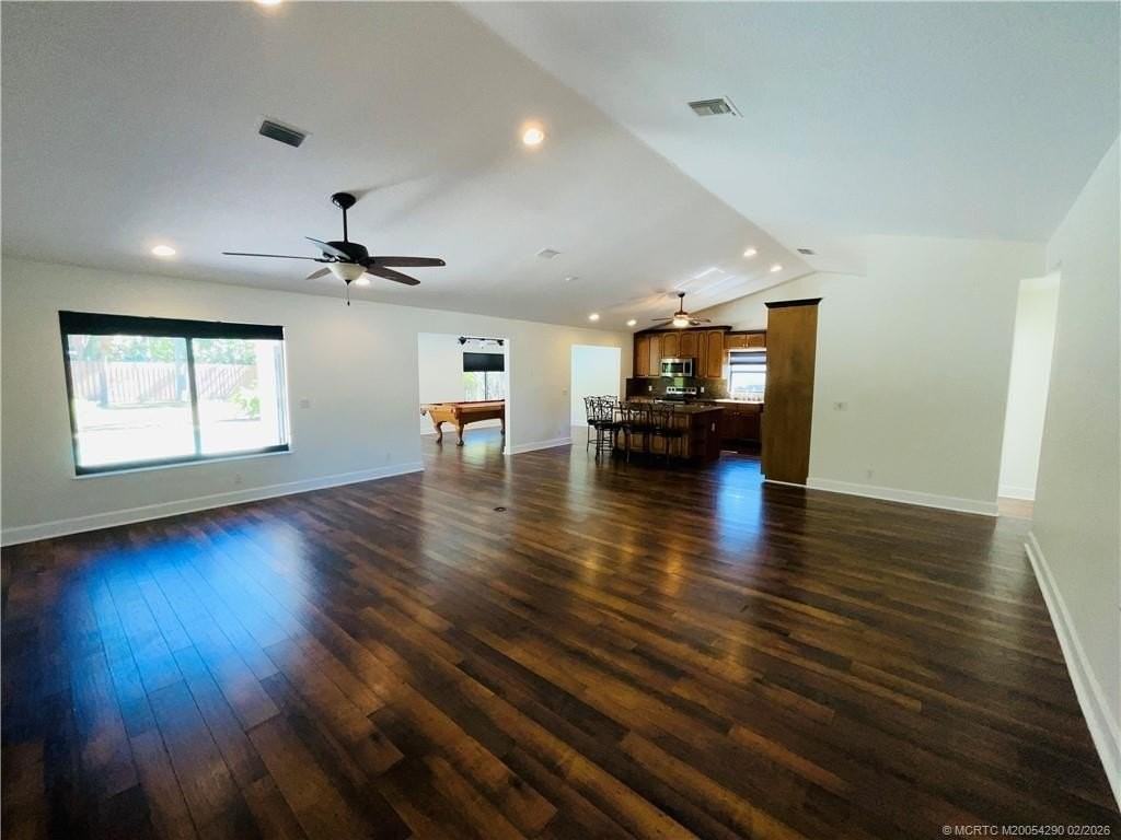 2191 Nw 20th Ave - Photo 5 of 16